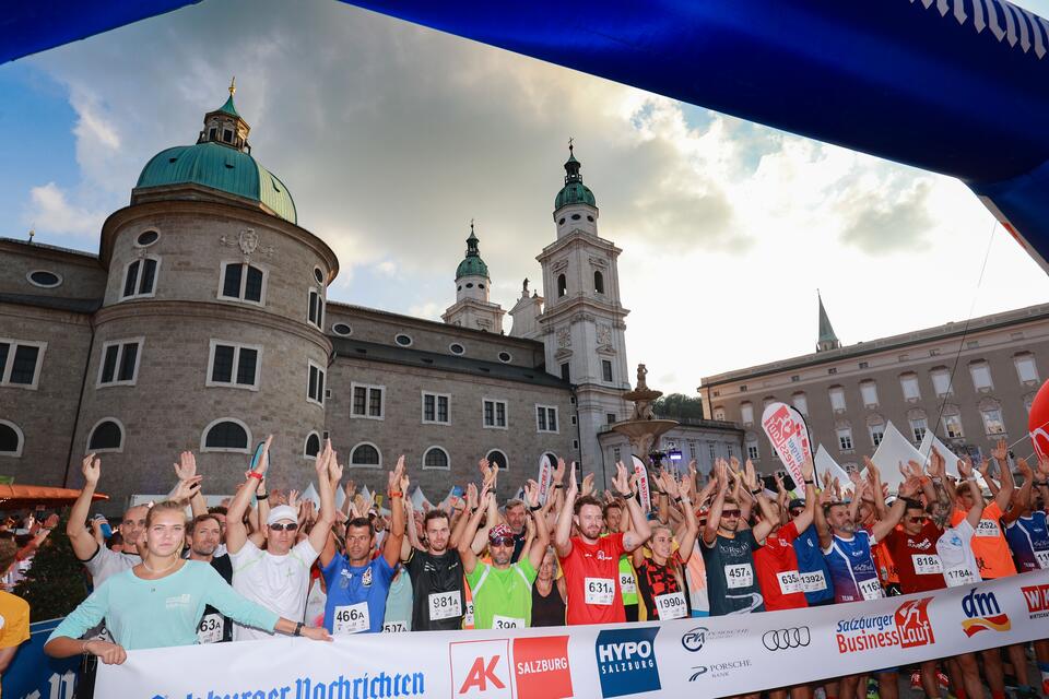 Businesslauf 2023 in der Altstadt Salzburg
Foto: Franz Neumayr        14.9.2023