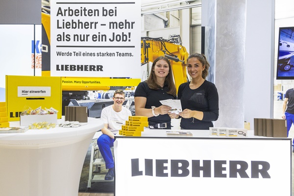 Karriereforum Lehre Cineplexx Airport Salzburg, 20230928 Foto: wildbild, Herbert Rohrer