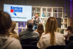 DanielMerkelKarriereForum149