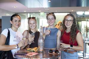 New Adult Booktalk, Salzburger Nachrichten, 20250918,  (c) wildbild